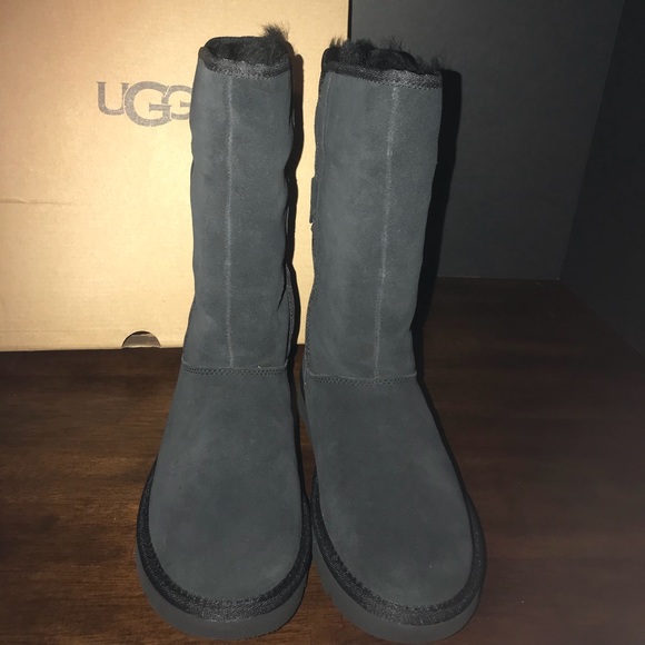 allegra bow ii ugg